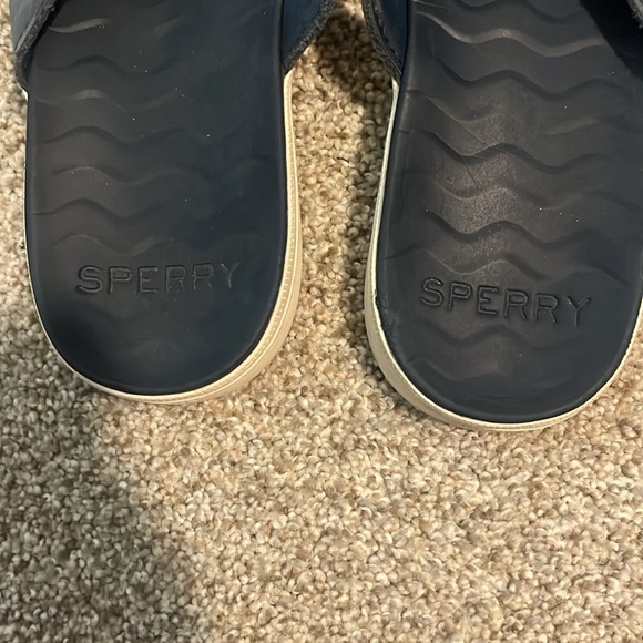 Women’s Sperry Flip Flops - Picture 4 of 4